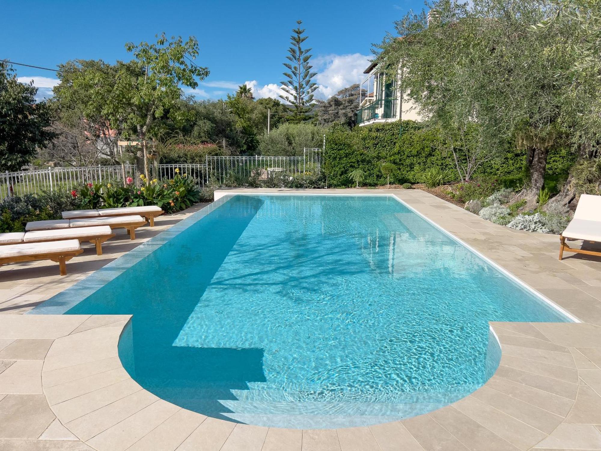 Villa La Rodina Diano Marina Eksteriør billede