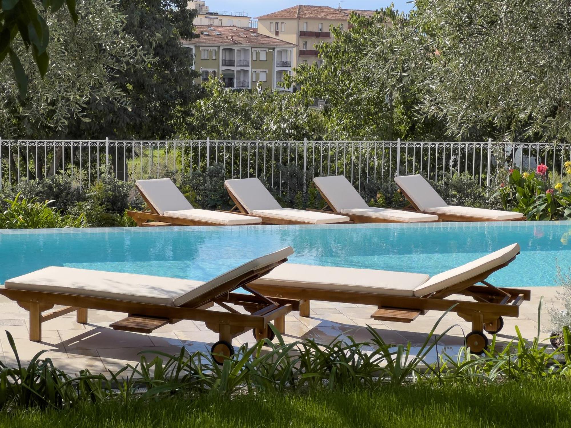 Villa La Rodina Diano Marina Eksteriør billede