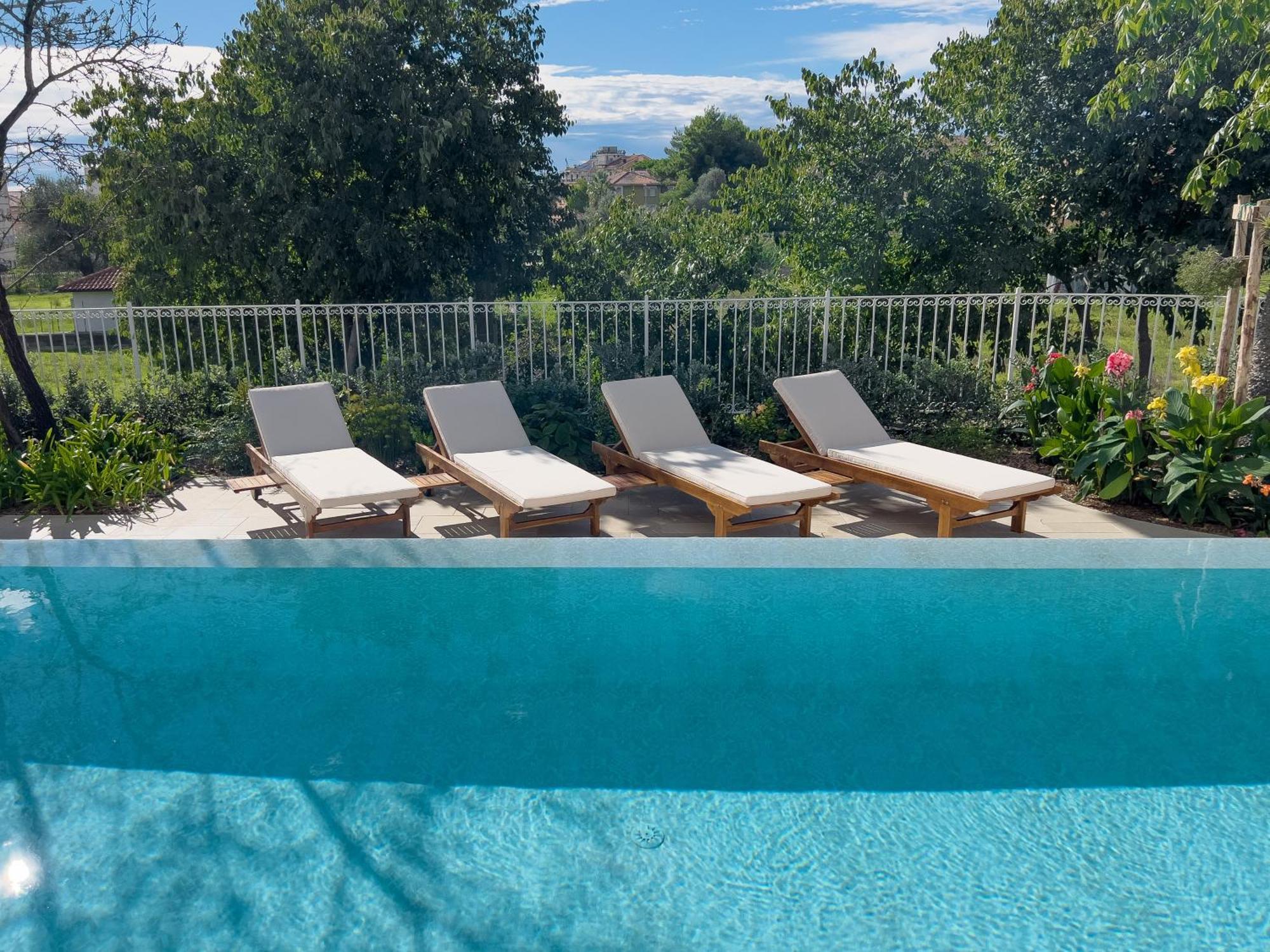 Villa La Rodina Diano Marina Eksteriør billede